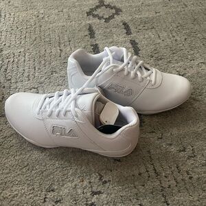Fila Shout Sneakers youth size 4